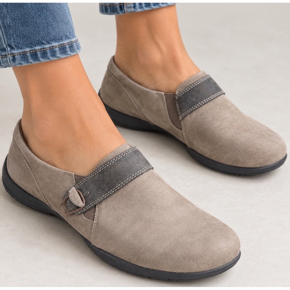 NEW Clarks Collection Shoes 10 Roseville Dot Leather Loafer 27857 Taupe Slip On
